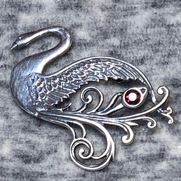 Sterling Silver Swan Pin - Picture 6 of 9